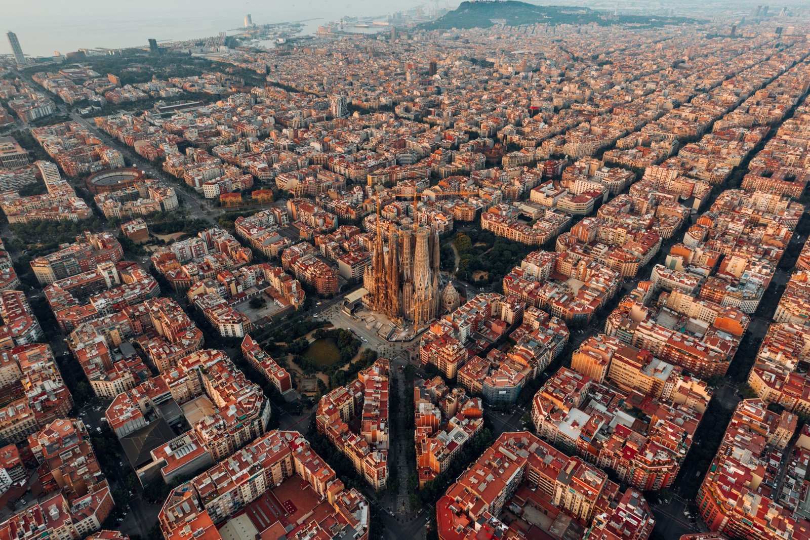 Uncover the Vibrant Business Opportunities in Barcelona